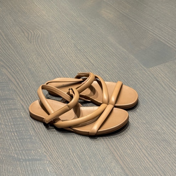 CASLON Tan Leather Strappy Flat Sandals - Size 8 - Picture 6 of 7
